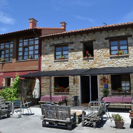 Apartamentos Rurales La Cirigüeña Oles Exterior foto