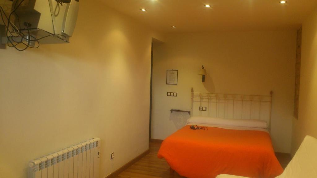 Apartamentos Rurales La Cirigüeña Oles Habitación foto