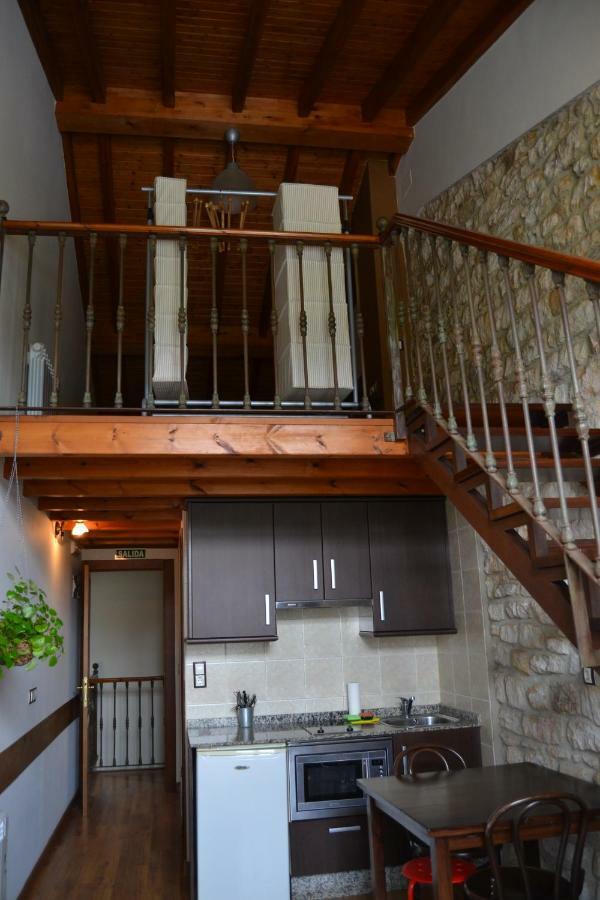 Apartamentos Rurales La Cirigüeña Oles Exterior foto