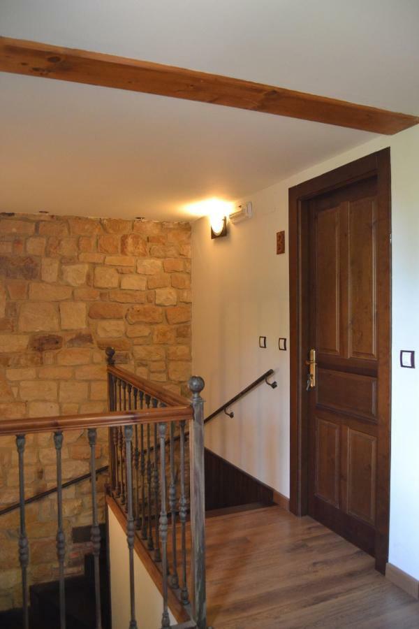 Apartamentos Rurales La Cirigüeña Oles Exterior foto
