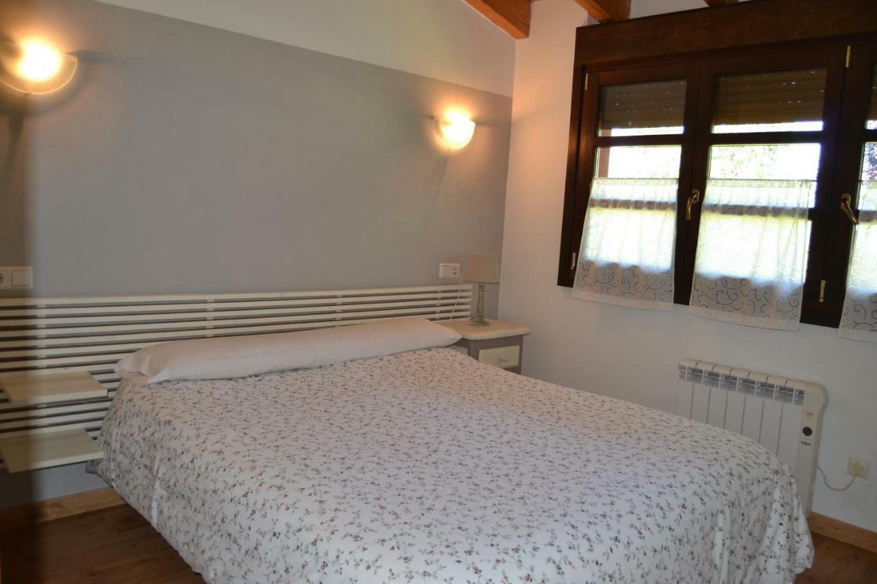 Apartamentos Rurales La Cirigüeña Oles Exterior foto