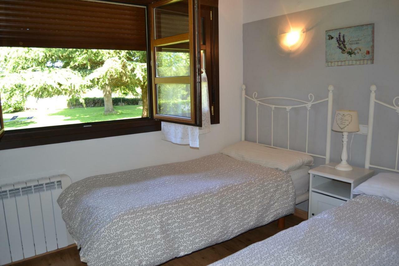Apartamentos Rurales La Cirigüeña Oles Exterior foto
